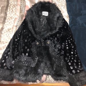 Keren Hart Black Jacket